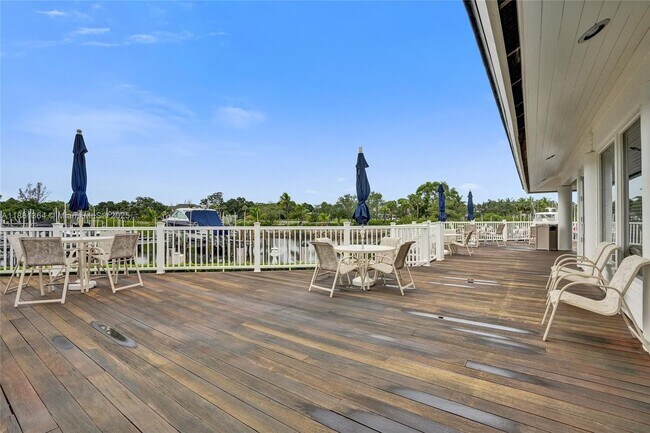 Building Photo - 925 Oak Harbour Dr