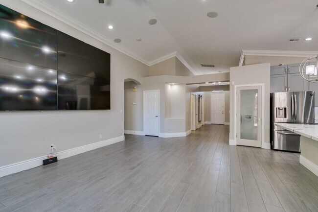 Building Photo - 10002 Long Barrow Ct