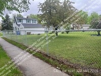 Building Photo - 1401 7th St N