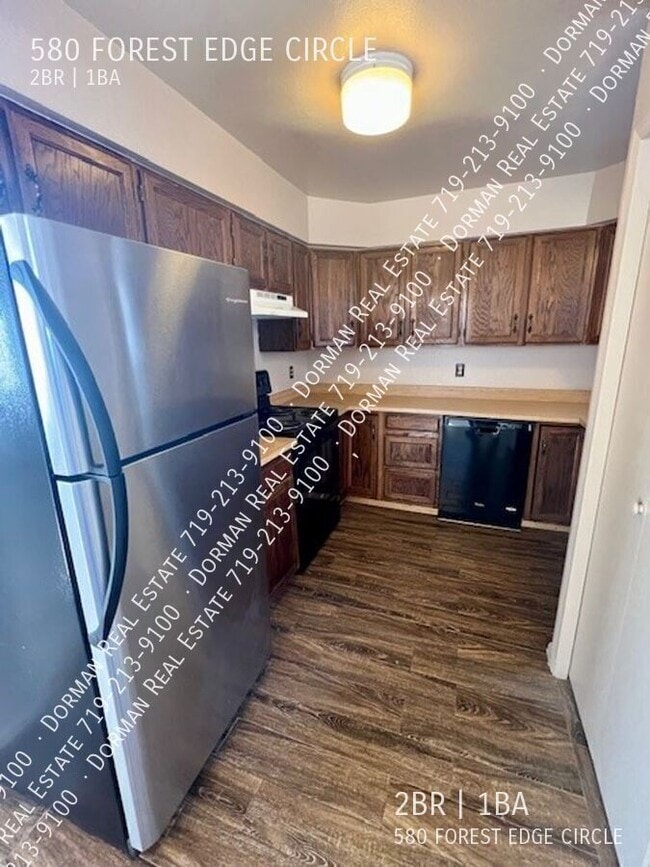 Building Photo - 580 Forest Edge Cir