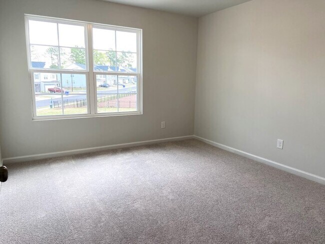 Building Photo - Brand New 3 bedroom Townhome for Rent