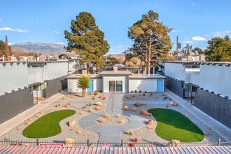 Building Photo - The Valencia