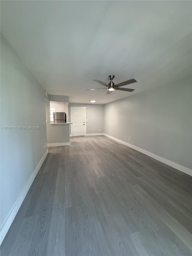 Building Photo - 8500 SW 109th Ave