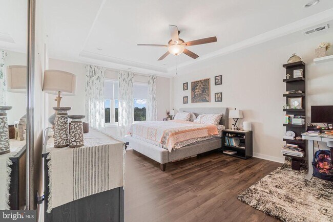 Building Photo - 23619 Waterford Downs Terrace