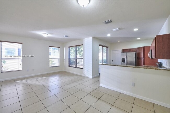 Building Photo - 9365 SW 171st Ct