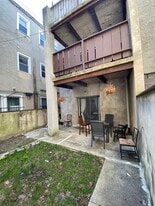 Building Photo - 329 Catharine St