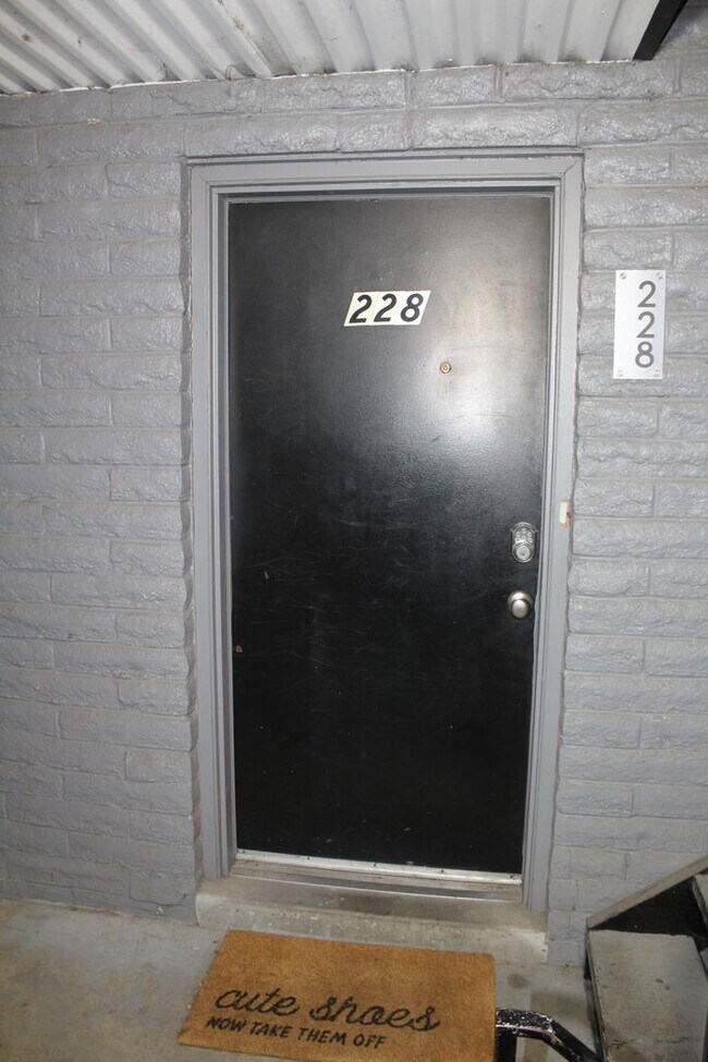 Building Photo - 1B/1B Pet Friendly Apartment South of BYU
