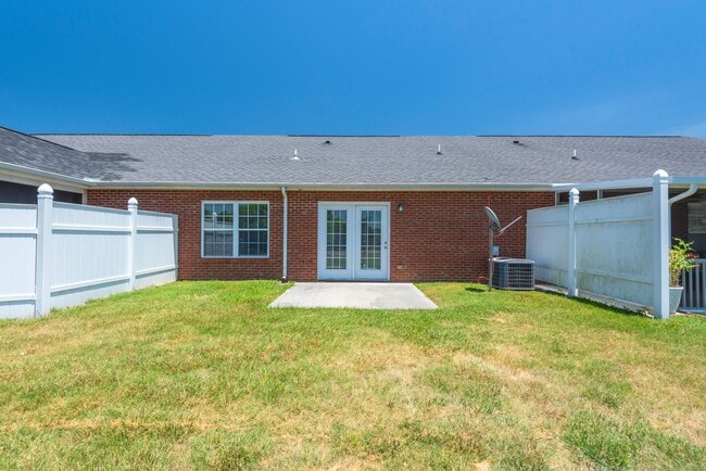 Building Photo - 2113 Fig Tree Way