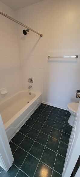 Building Photo - 2524 Warm Springs Ln