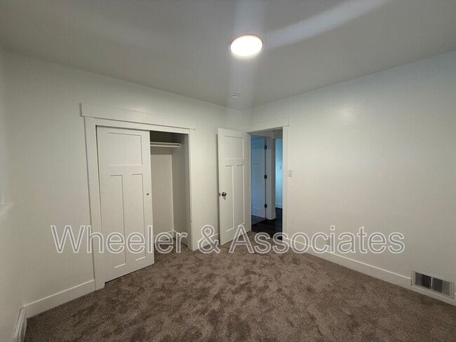 Building Photo - 3714 Brinker Ave