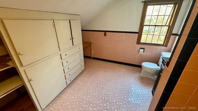 Building Photo - 45 Hoppen Rd