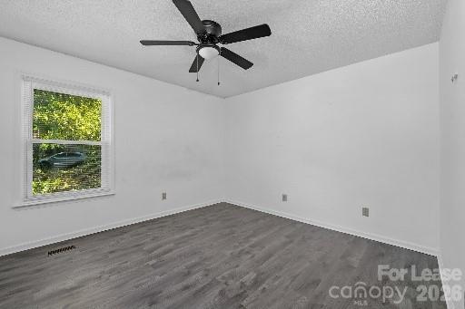 Building Photo - 21014 Pine Ridge Dr