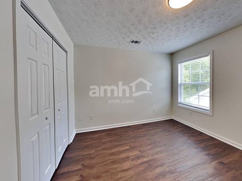 Building Photo - 3491 Skyland Ridge Ct