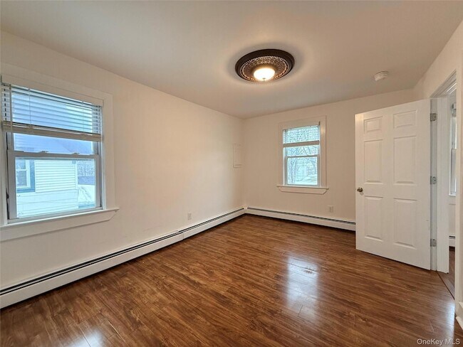 Building Photo - 35 East Ave