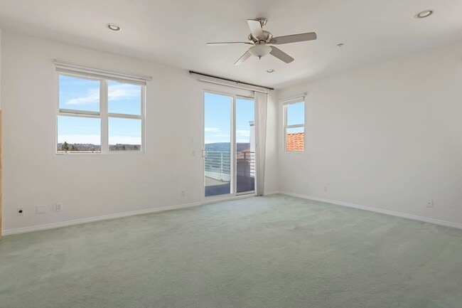 Building Photo - Modern 5-Bedroom Home with Spectacular Vie...