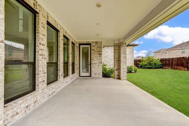 Building Photo - 12223 Drummond Maple Dr