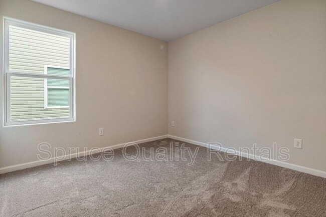 Building Photo - 2203 Lagganmore Dr