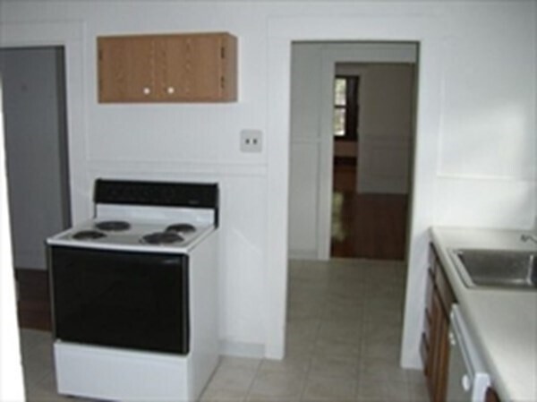 Building Photo - 283 Lowell Ave