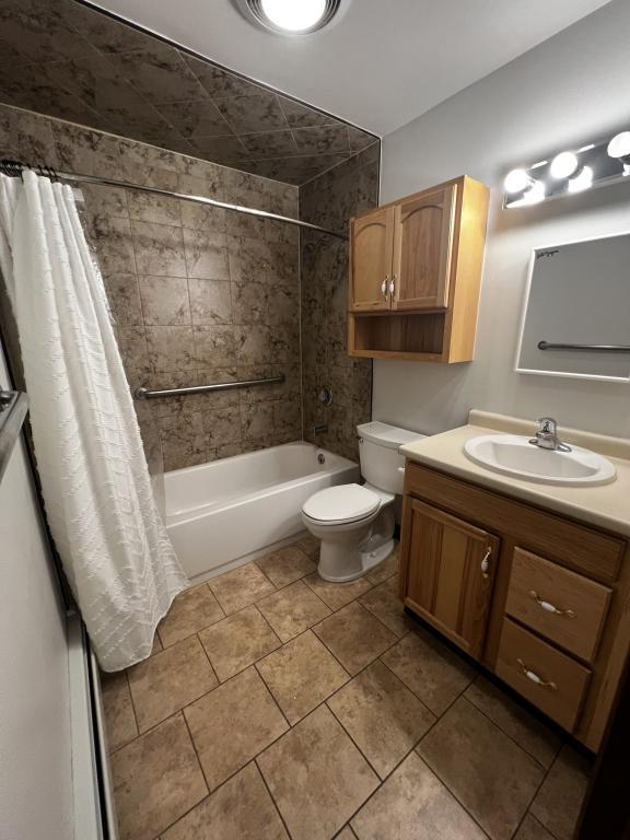 Building Photo - 60 Fredericka St