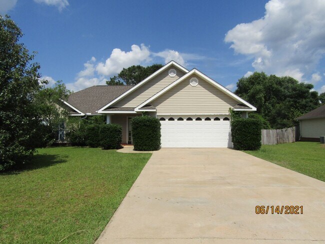 Primary Photo - Wood Creek Subdivision!