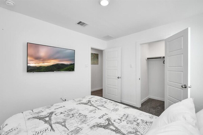 Building Photo - 12231 City Rose Ct