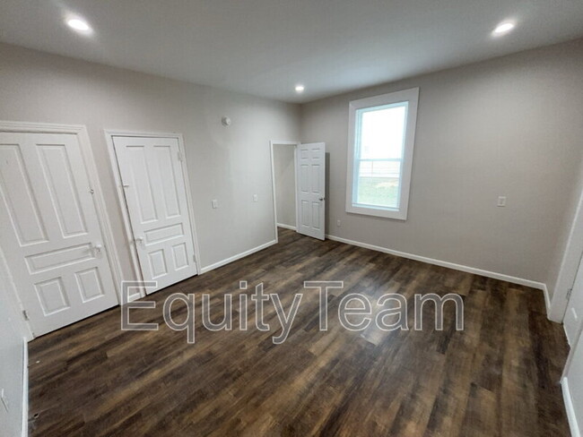 Building Photo - 2835 Lehman Rd