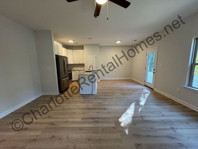 Building Photo - New Construction Single Family Home!