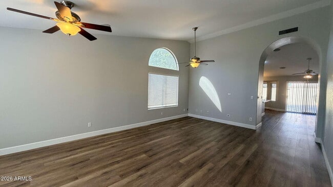 Building Photo - 1777 E Sheffield Ave