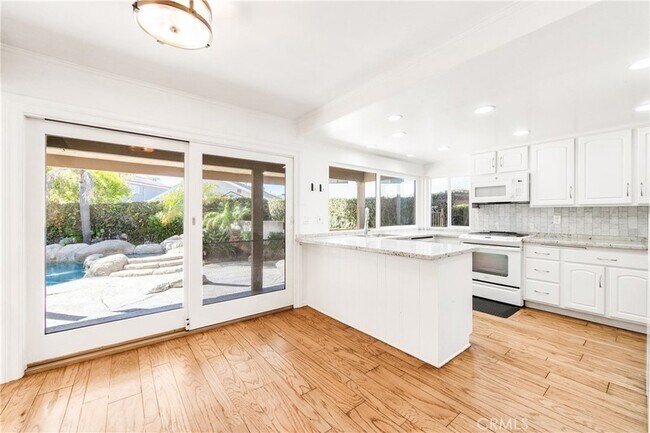 Building Photo - 16293 Wayfarer Ln