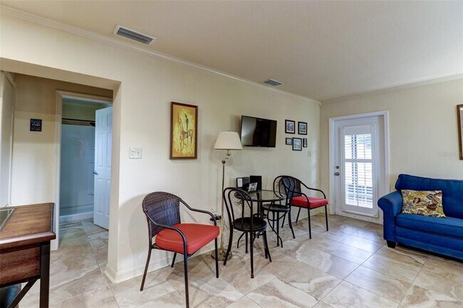 Building Photo - 7911 Flowerfield Dr