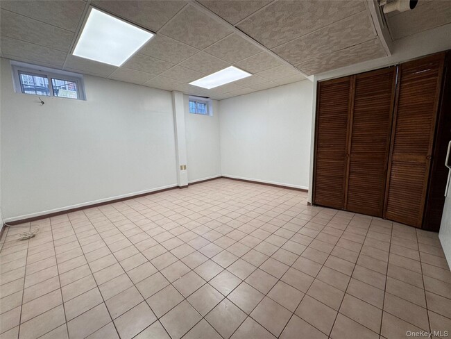 Building Photo - 147-49 28th Ave