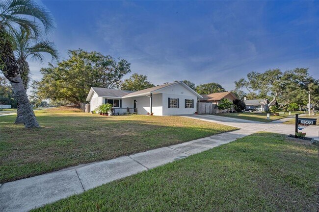 Building Photo - 1502 Cottonwood Terrace