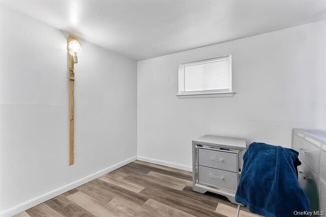 Building Photo - 22 Hudson Pl