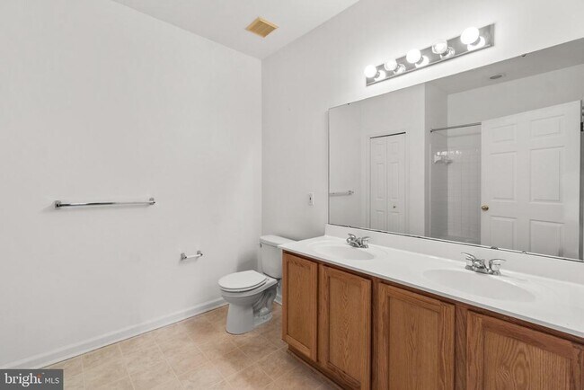 Building Photo - 9712 Ashlyn Cir