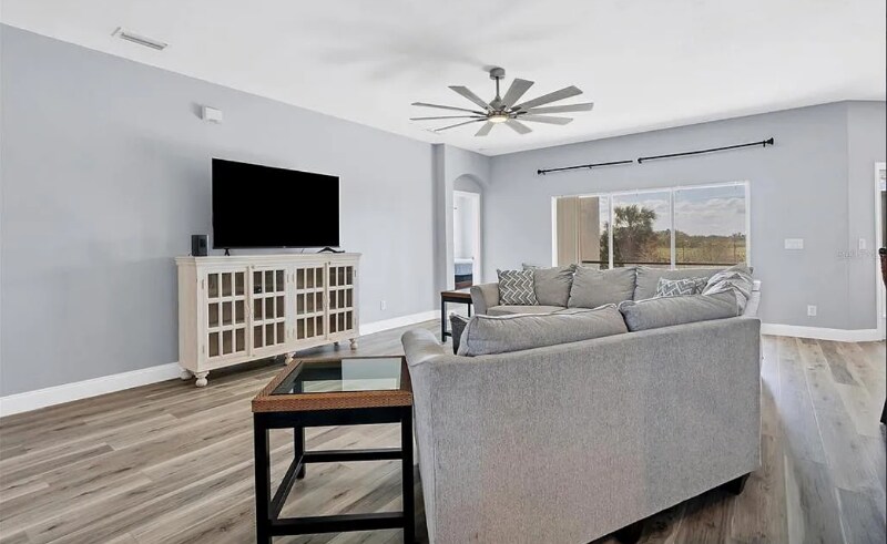 Building Photo - 2760 Suncoast Lakes Blvd