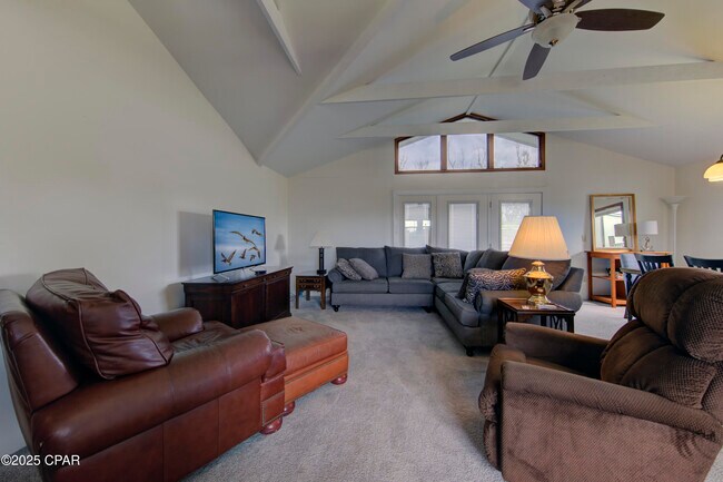 Building Photo - 404 Colorado Dr
