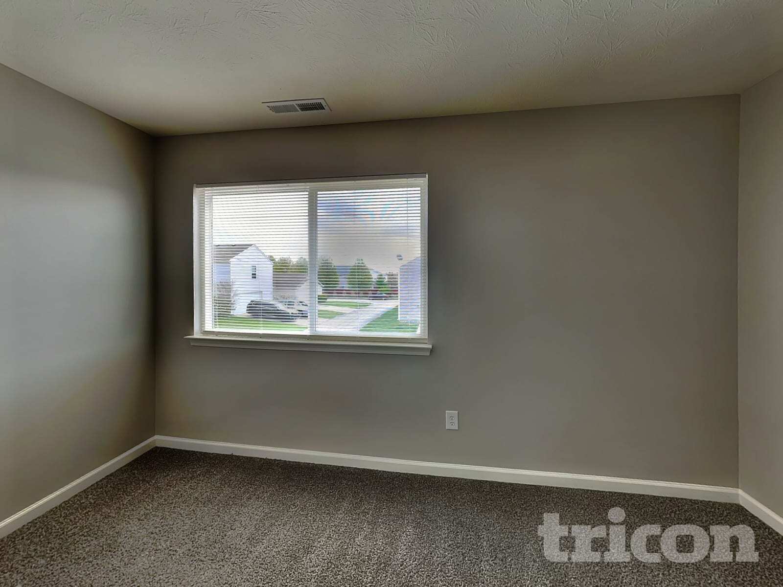 Building Photo - 2391 Bristol Dr