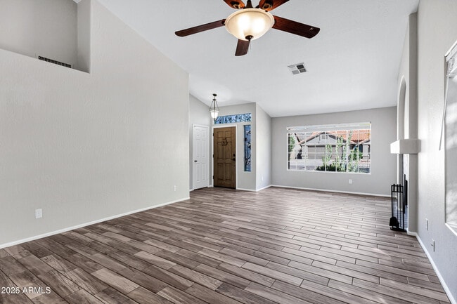 Building Photo - 4315 E Rocky Slope Dr