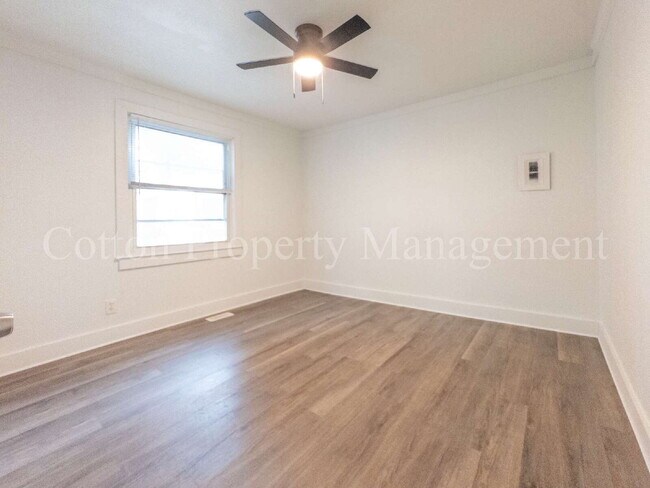 Building Photo - 417 N 13th St