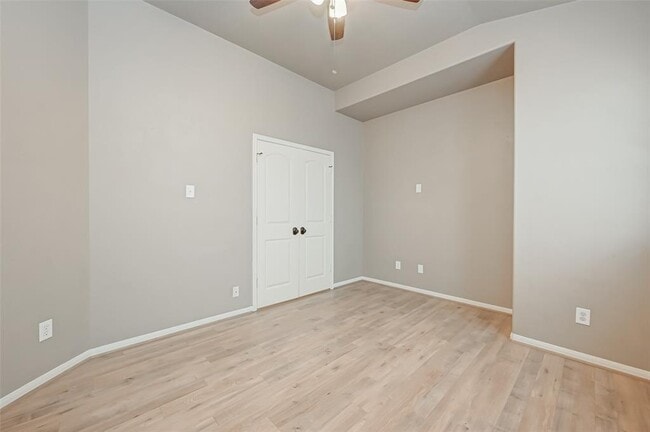 Building Photo - 2439 Marquette Trail