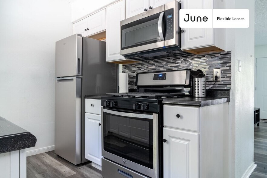 Building Photo - 1109 Gardner Cove