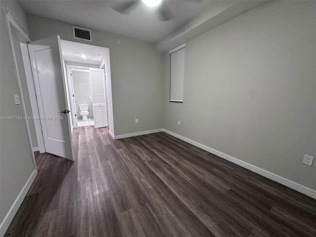 Building Photo - 25050 SW 136th Ave