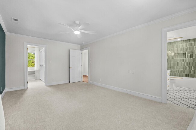 Building Photo - 5704 Woodside Ave