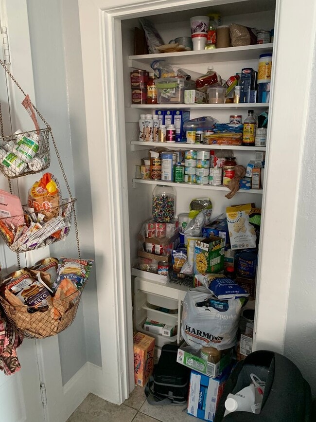 Building Photo - Beautiful 2 Bedroom Home Near BYU