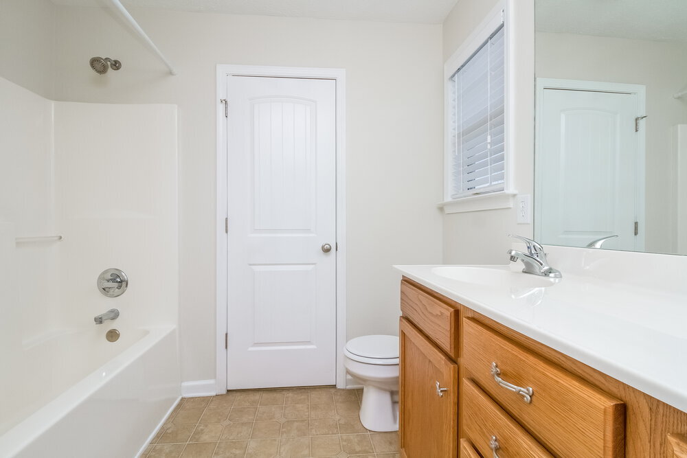 Building Photo - 3155 Hardwood Dr