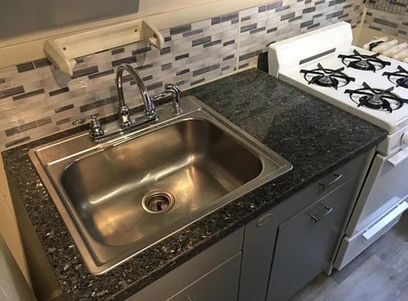 Building Photo - 896 29th St