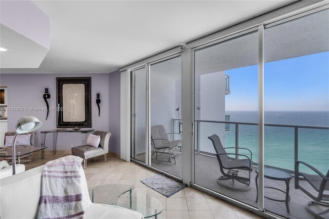 Building Photo - 16485 Collins Ave
