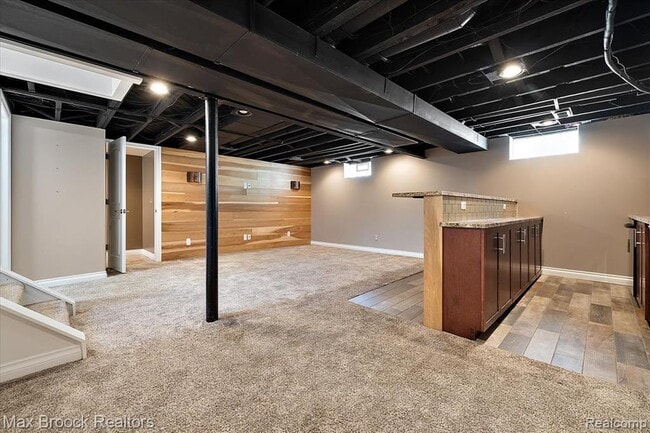 Building Photo - 912 Woodsboro Dr