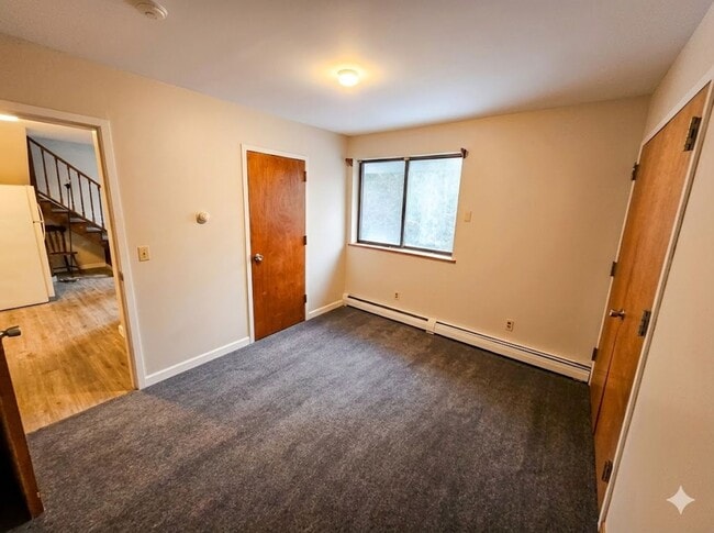 Building Photo - 1022 US-4