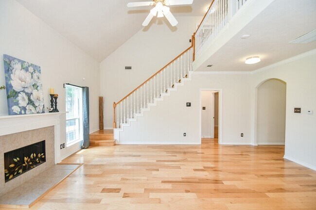Building Photo - 20735 Park Pine Ln
